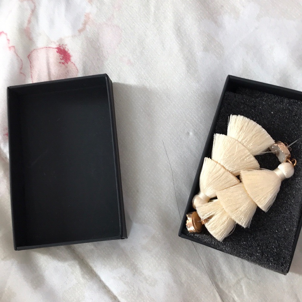 Accessories with my prom dress (very first post)